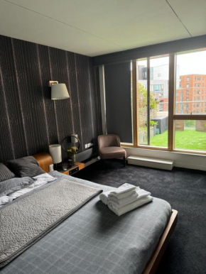 Ancoats Getaway with Terrace and Hot Tub